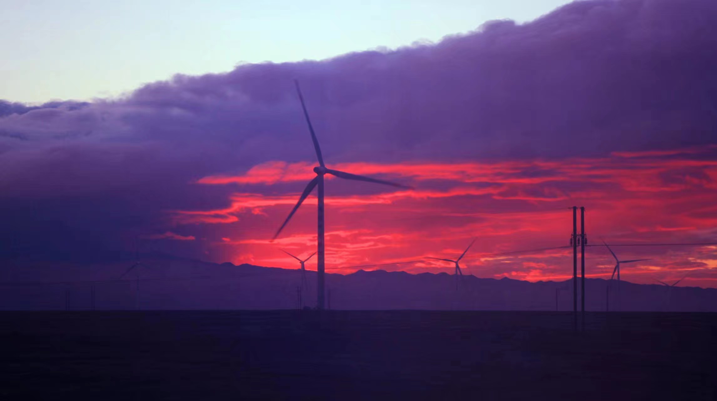 茫崖疏散式风电项目并网_2.5MW风力发电机组_金风科技